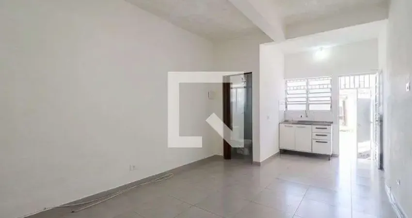 Casa para Aluguel - Campo Grande, 1 Quarto,  24 m² - São Paulo
