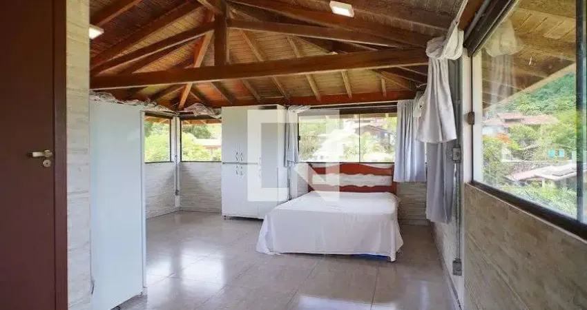 Kitnet / Stúdio para Aluguel - Barra da Lagoa, 1 Quarto,  50 m² - Florianópolis