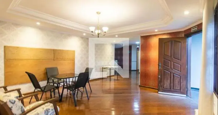 Casa para Aluguel - Xaxim, 5 Quartos,  350 m² - Curitiba
