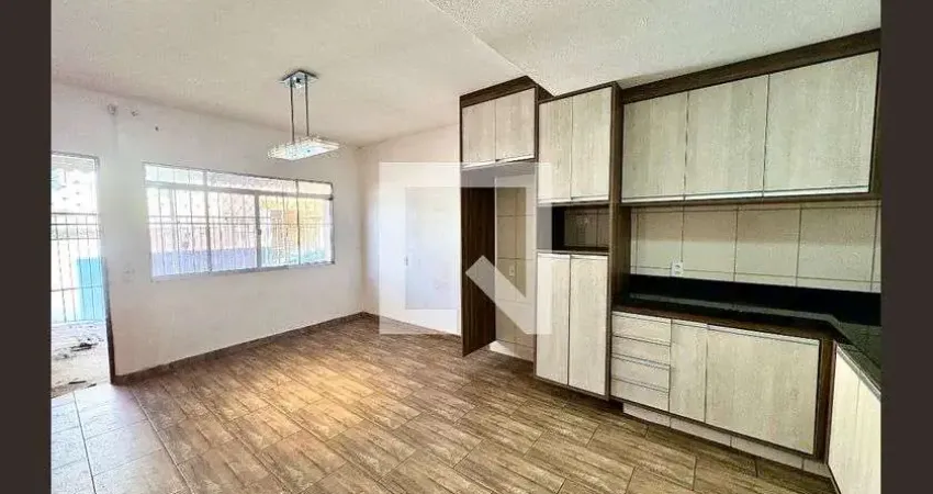 Casa para Aluguel - Centro, 2 Quartos,  45 m² - Jundiaí