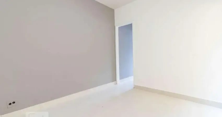 Casa para Aluguel - Santa Tereza, 1 Quarto,  35 m² - Belo Horizonte