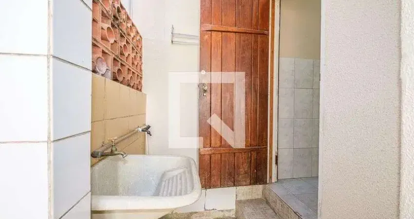 Kitnet / Stúdio para Aluguel - Sagrada Família, 1 Quarto,  25 m² - Belo Horizonte