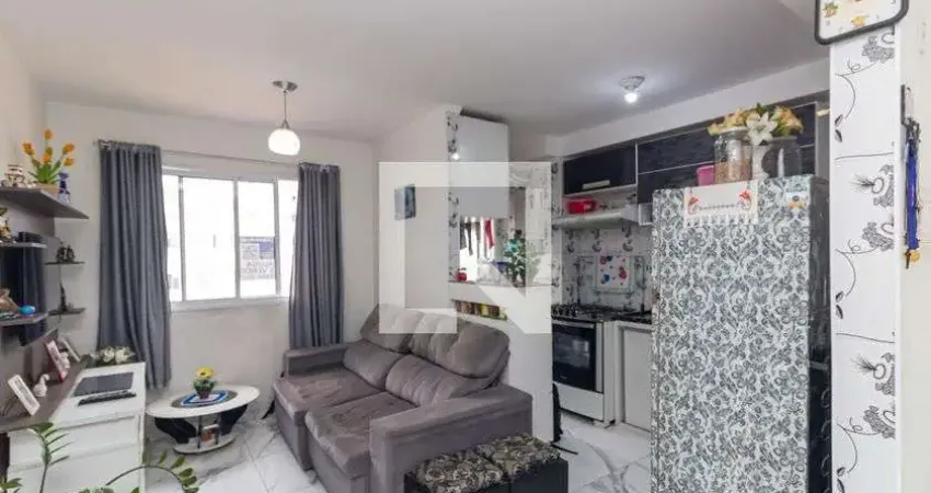 Apartamento para Aluguel - Vila Carmosina, 2 Quartos,  47 m² - São Paulo