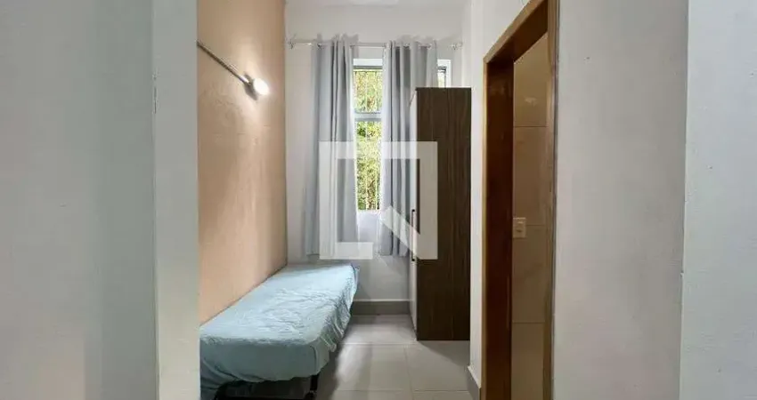 Casa para Aluguel - Sumaré, 1 Quarto,  21 m² - São Paulo