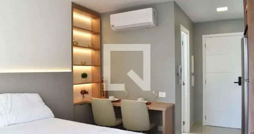 Kitnet / Stúdio para Aluguel - Centro, 1 Quarto,  22 m² - Curitiba