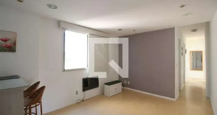 Apartamento para Aluguel - Freguesia , 3 Quartos,  58 m² - Rio de Janeiro