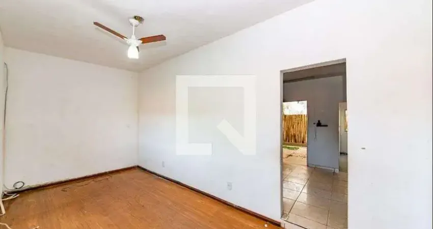 Casa para Aluguel - Alto dos Pinheiros, 3 Quartos,  160 m² - Belo Horizonte