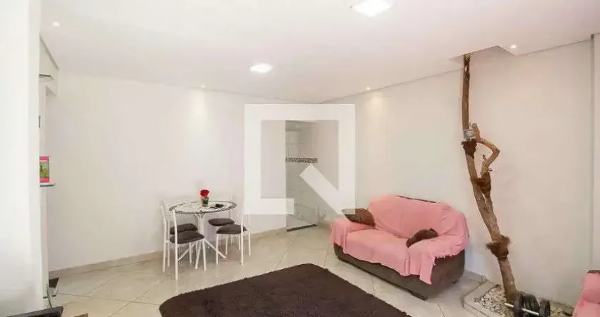 Casa para Aluguel - Trevo, 2 Quartos,  60 m² - Belo Horizonte