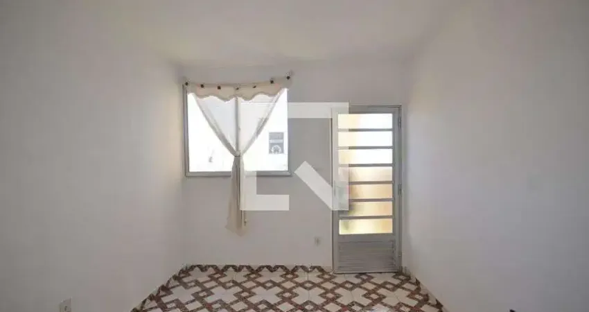 Apartamento para Aluguel - Cosmos, 2 Quartos,  44 m² - Rio de Janeiro