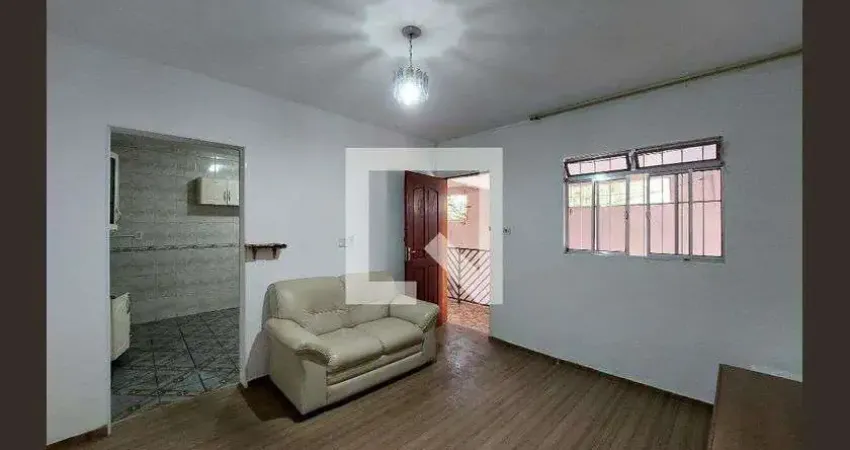 Casa para Aluguel - Guarapiranga, 3 Quartos,  140 m² - São Paulo