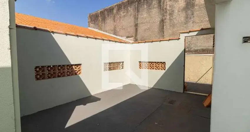 Casa para Aluguel - Sumarezinho, 1 Quarto,  80 m² - Ribeirão Preto
