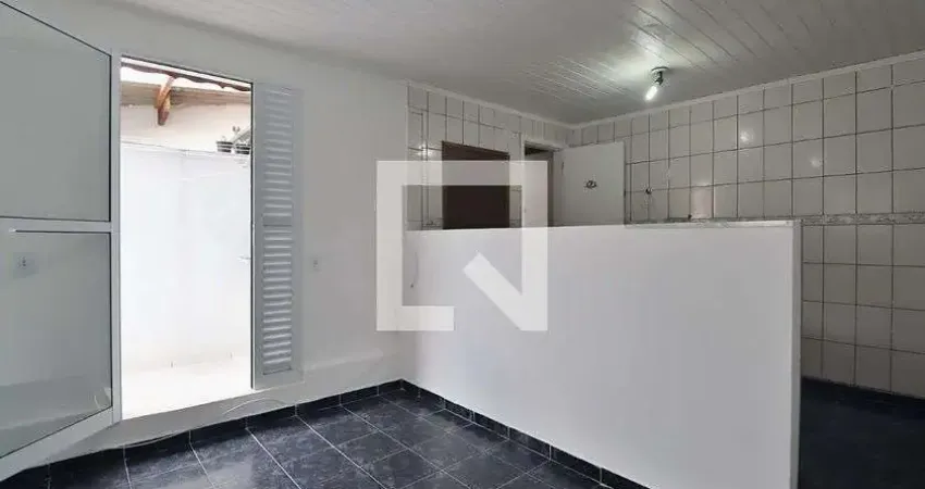 Casa para Aluguel - Parque Capuava, 1 Quarto,  38 m² - Santo André