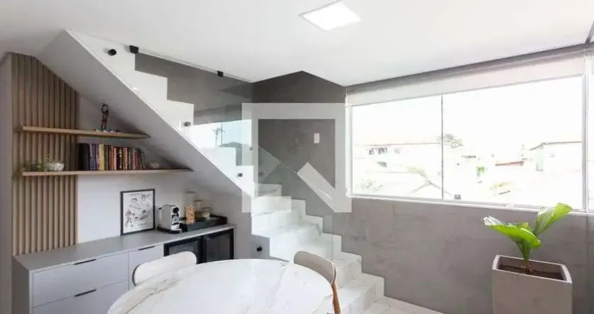 Cobertura para Aluguel - Maria Helena, 3 Quartos,  136 m² - Belo Horizonte