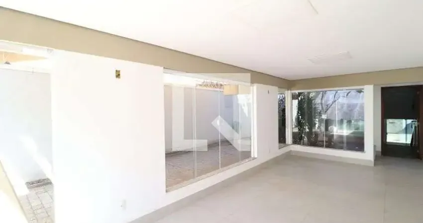 Casa para Aluguel - Tabajaras, 4 Quartos,  450 m² - Uberlândia