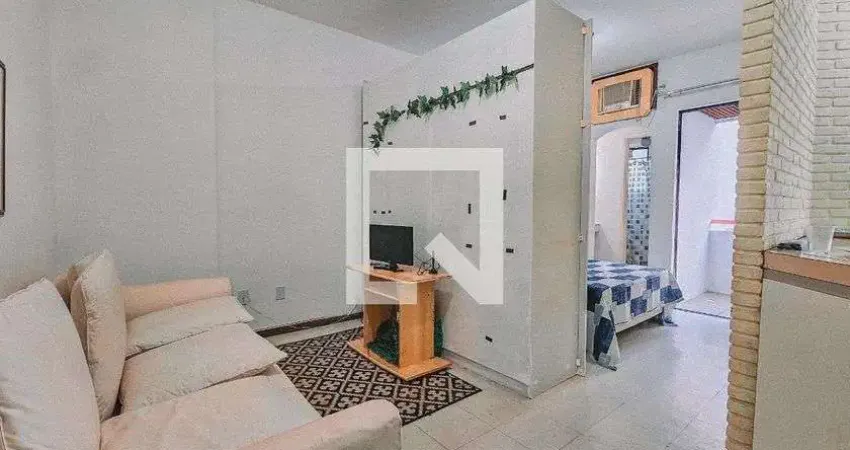 Kitnet / Stúdio para Aluguel - Candeal, 1 Quarto,  30 m² - Salvador