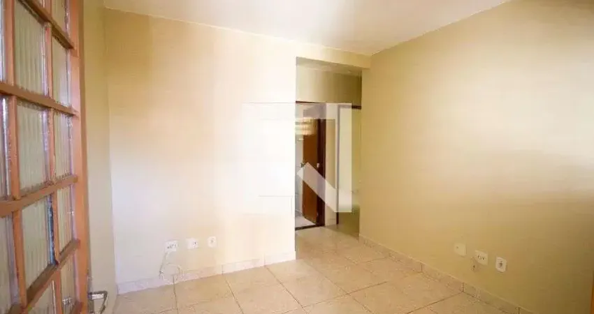 Casa para Aluguel - Samambaia, 2 Quartos,  70 m² - Brasília