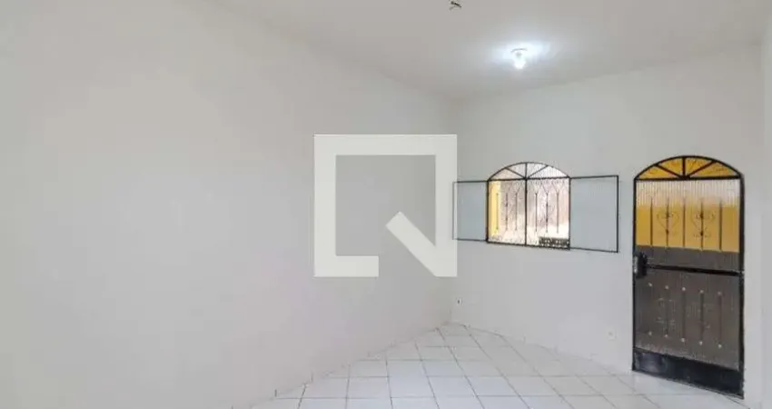 Casa para Aluguel - Campo Grande, 1 Quarto,  65 m² - Rio de Janeiro