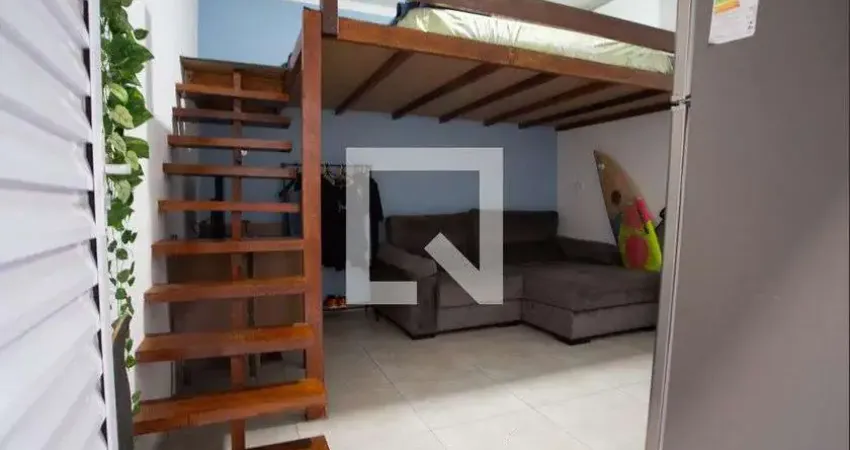 Casa / Sobrado em Condomínio para Aluguel - Santana, 1 Quarto,  24 m² - São Paulo