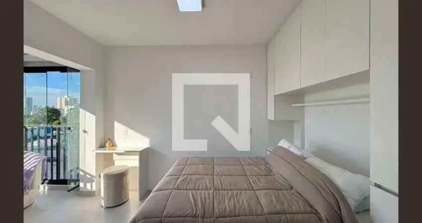 Kitnet / Stúdio para alugar na Rua São Benedito, Santo Amaro, São Paulo