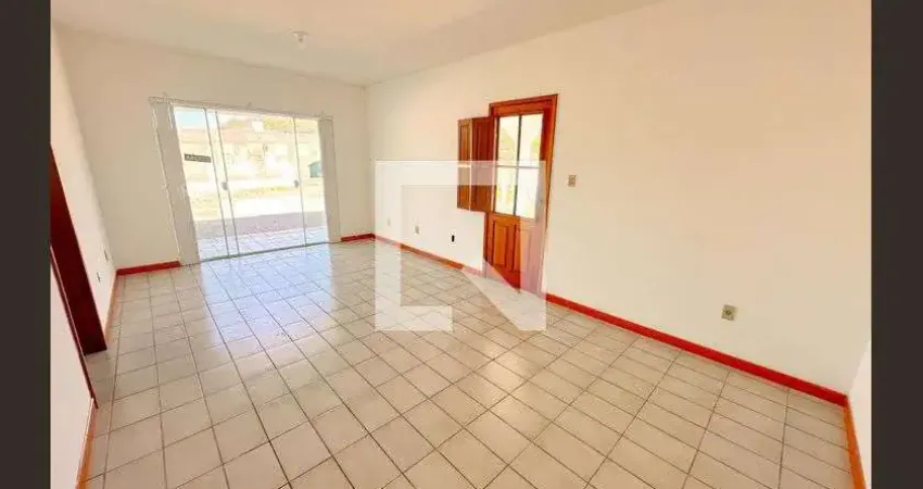 Casa para Aluguel - Vargem de Fora, 3 Quartos,  200 m² - Florianópolis
