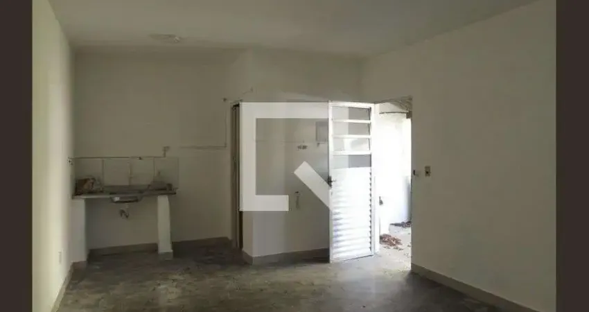 Casa para Aluguel - Jardim D&apos;Abril, 1 Quarto,  90 m² - Osasco
