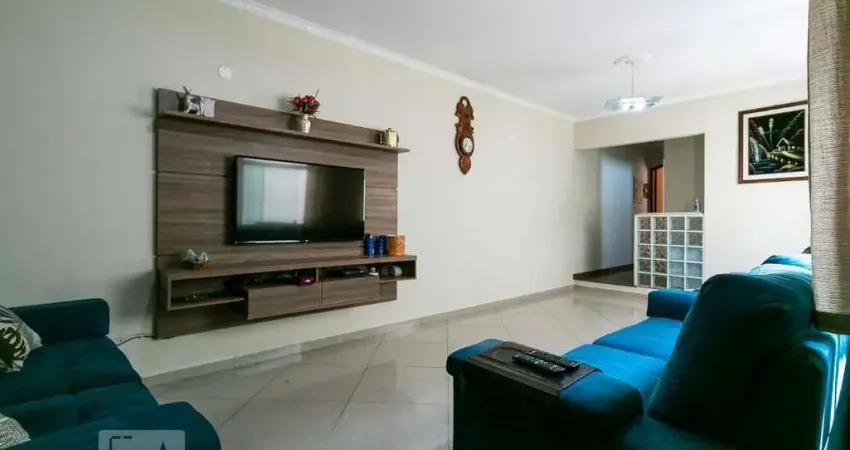 Casa para Aluguel - Vila Carrão, 5 Quartos,  192 m² - São Paulo