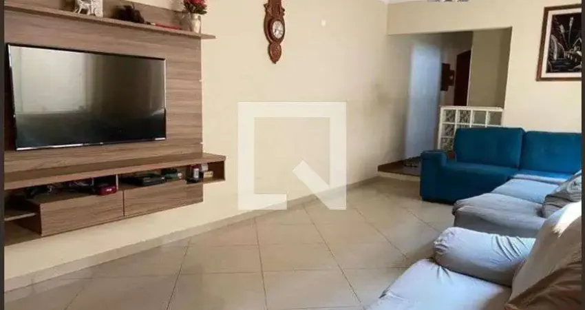 Casa para Aluguel - Vila Carrão, 5 Quartos,  182 m² - São Paulo