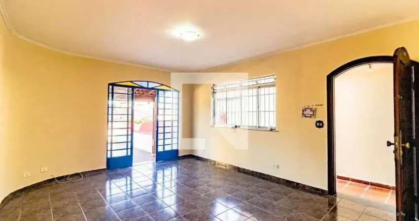 Casa com 3 quartos para alugar na Rua Cocais, Jabaquara, São Paulo