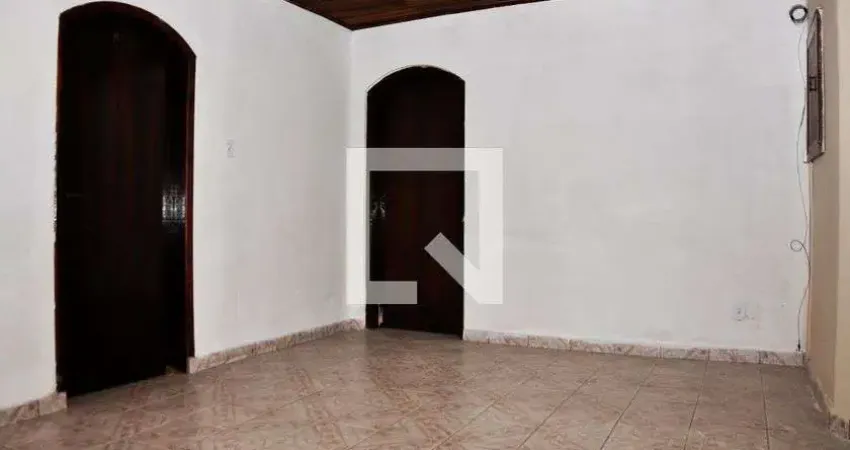 Casa com 2 quartos para alugar na Rua Embaixador Câmara Canto, Piqueri, São Paulo