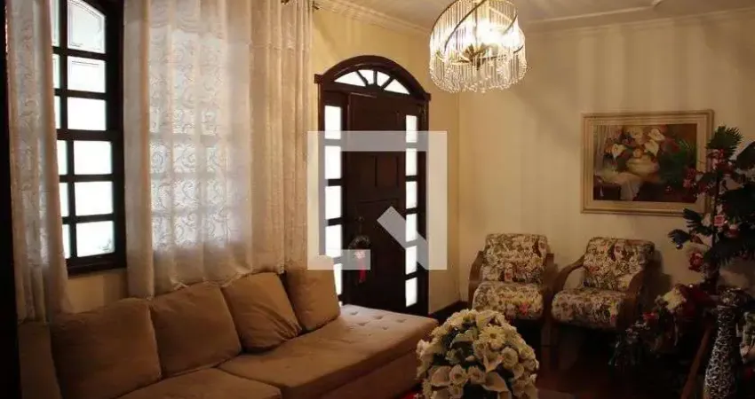 Casa com 5 quartos para alugar na Rua Buganville, Eldorado, Contagem