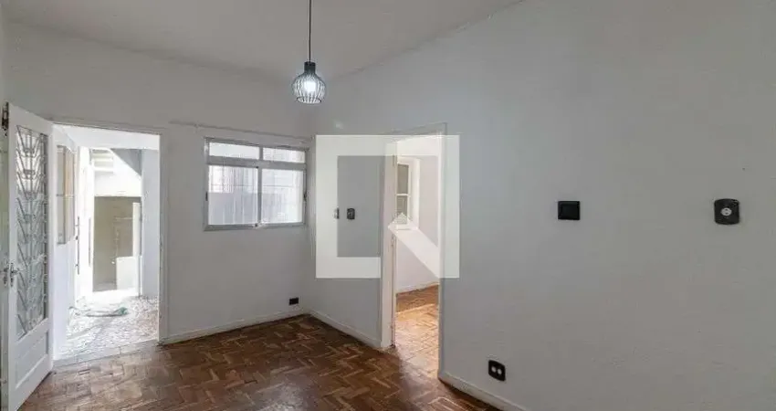 Casa com 3 quartos para alugar na Rua Elias Bedran, Vila Jacuí, São Paulo