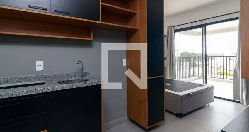 Kitnet / Stúdio para alugar na Rua São Benedito, Santo Amaro, São Paulo