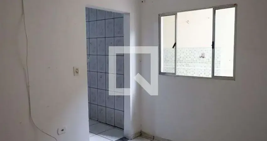 Casa com 2 quartos para alugar na Rua Monte Negro, Santo Antônio, Osasco