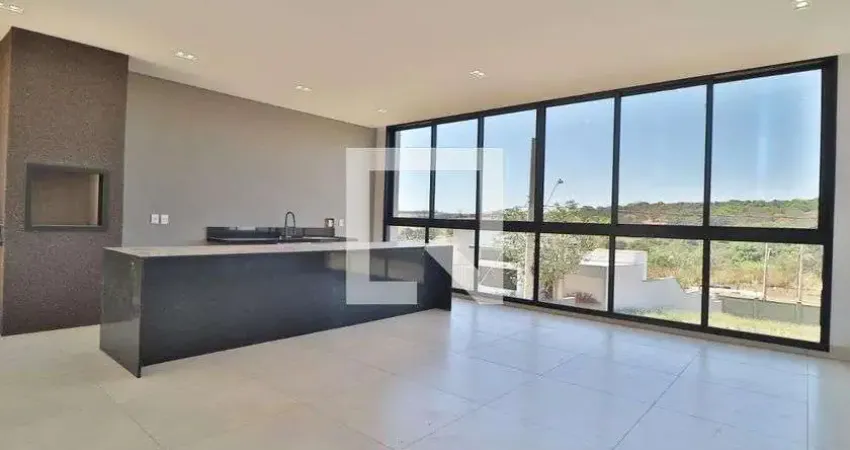 Casa / sobrado em condomínio para aluguel - centro, 3 quartos,  182 m² - uberlândia
