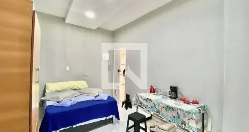 Kitnet / Stúdio para Aluguel - Copacabana, 1 Quarto, 20 m² - Rio de Janeiro