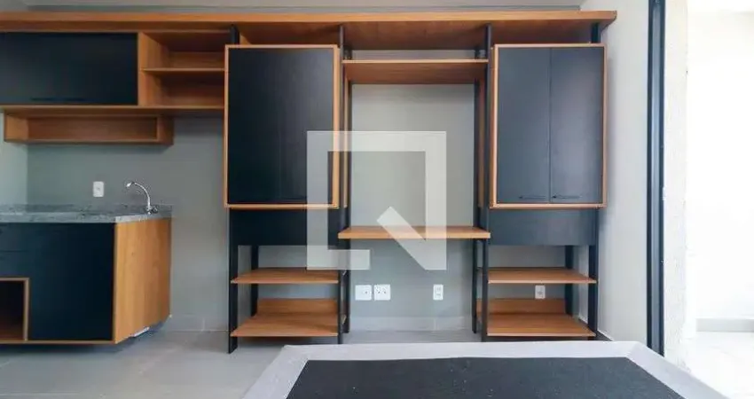 Kitnet / Stúdio para alugar na Rua São Benedito, Santo Amaro, São Paulo