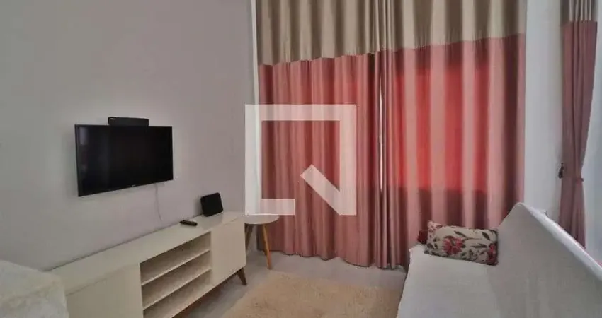 Casa com 2 quartos para alugar na Rua Adélia Miguel Abrahão, Buritis, Uberlândia