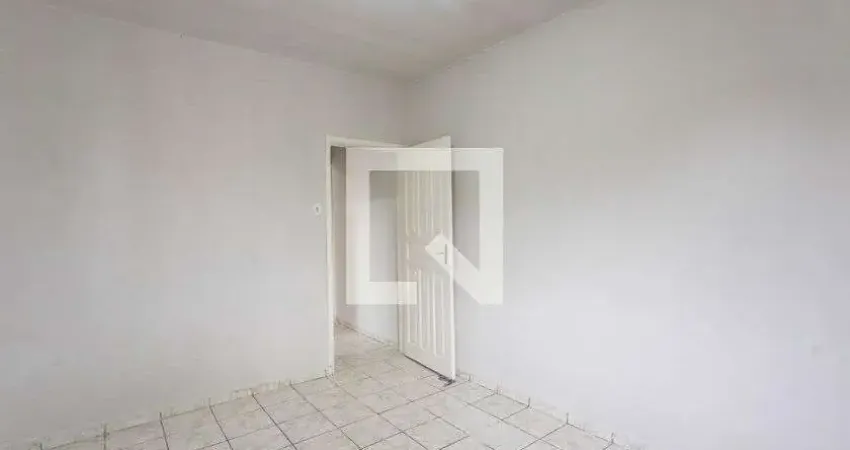 Casa com 1 quarto para alugar na Rua Ribeirão Preto, Centro, Diadema