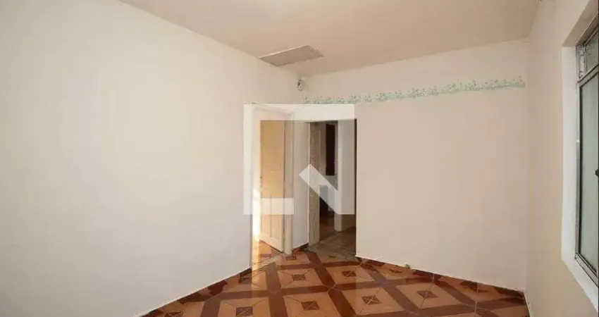 Casa com 2 quartos para alugar na Rua Eurico Sodré, Vila Ede, São Paulo