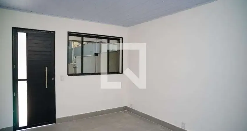 Casa com 1 quarto para alugar na Avenida Vinte e Dois de Novembro, Fonseca, Niterói