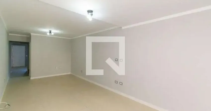 Casa com 3 quartos para alugar na Rua Justiniano, Vila Alpina, São Paulo