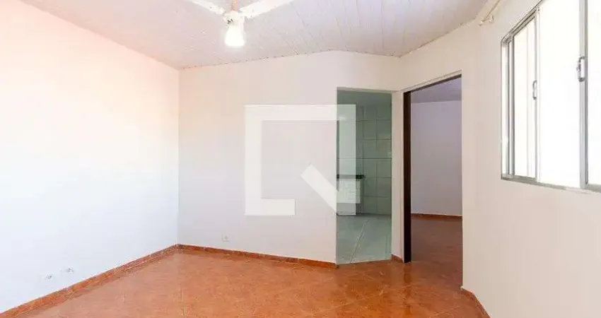 Casa com 2 quartos para alugar na Rua Rosália Sandoval, Vila Alpina, São Paulo