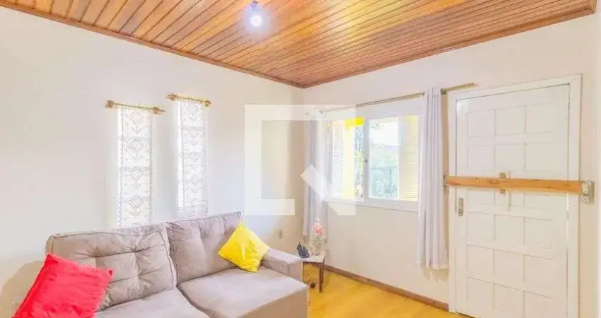Casa com 2 quartos para alugar na Rua Paracatu, Igara, Canoas