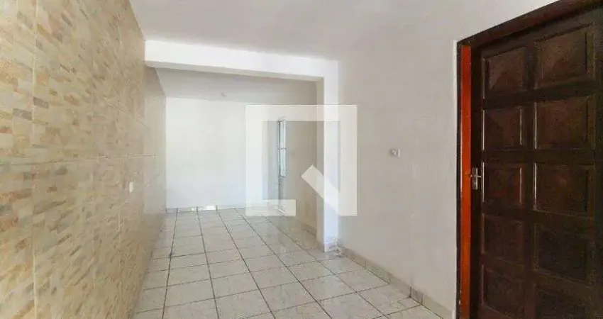 Casa com 2 quartos para alugar na Rua Borges de Miranda, Vila Jacuí, São Paulo