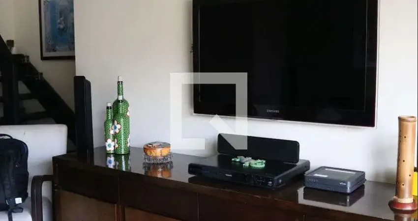 Cobertura com 3 quartos para alugar na Rua Corrientes, Lapa, São Paulo