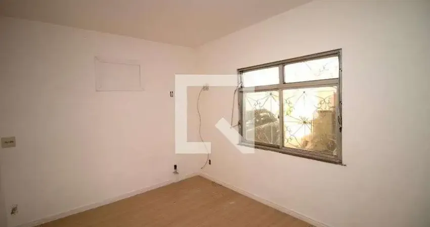 Casa com 1 quarto para alugar na Rua Grucai, Penha, Rio de Janeiro