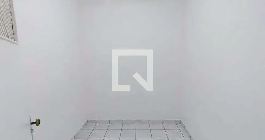 Casa com 3 quartos para alugar na Rua Donato Vessechi, Vila Curuçá, São Paulo