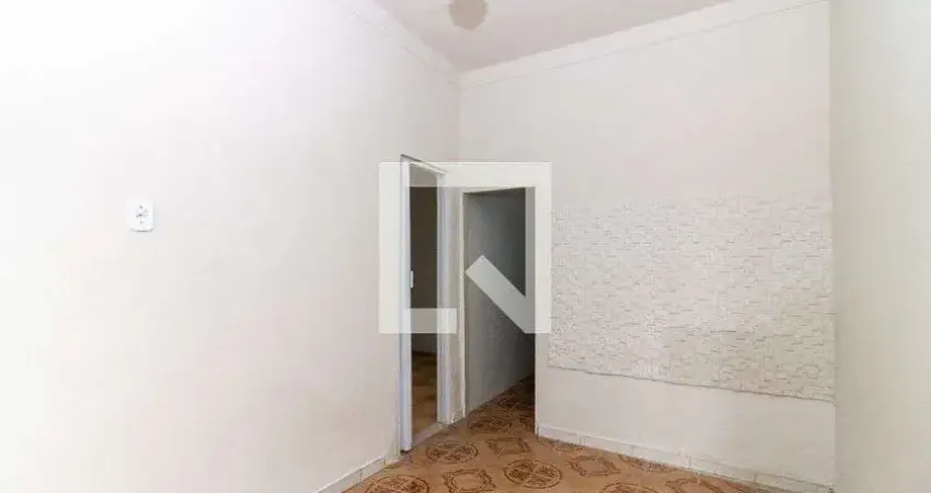 Casa com 3 quartos para alugar na Rua Acará, Irajá, Rio de Janeiro