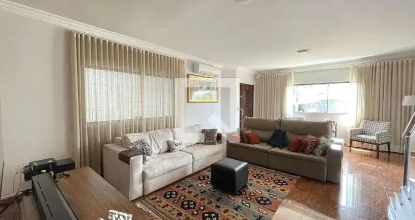 Casa com 4 quartos para alugar na Rua Íris, Gopoúva, Guarulhos