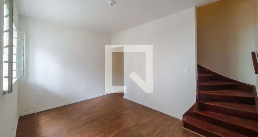 Casa com 2 quartos para alugar na Rua Antônio Tavares, Cambuci, São Paulo